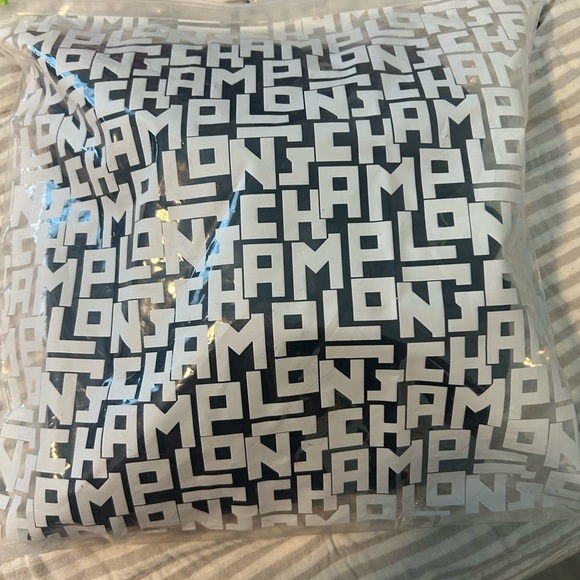 Longchamp tote - Picture 7 of 9